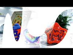 Flaconi spray a forma di stella e petalo