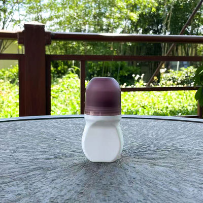comprare Plastic 75ml Refillable Roll On Bottle Empty Essential Oil Perfume Container PP ball roller bottle online manufacture