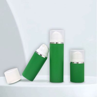 Bottiglia senza aria Lozione di pompa di plastica PP personalizzabile Bottiglia senza aria per la cura della pelle 15ml 30ml 50ml