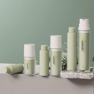 Bottiglia senza aria Lozione per il corpo PET 50 ml Bottiglie senza aria Set di pompe di plastica imballaggio riciclabile per la cura della pelle